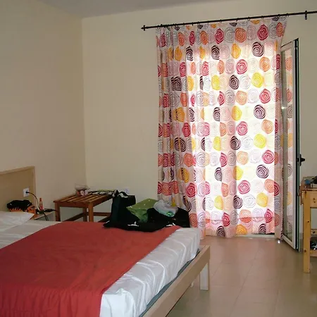 Apartmanhotel Kamari Aharávi