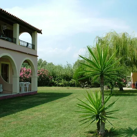 Apartahotel Kamari Acharavi (Corfu)